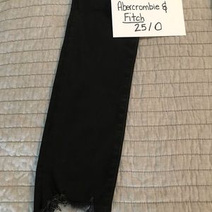 Abercrombie & Fitch black Simone High Rise Ankle jeans. Size 25 0R. NWOT.